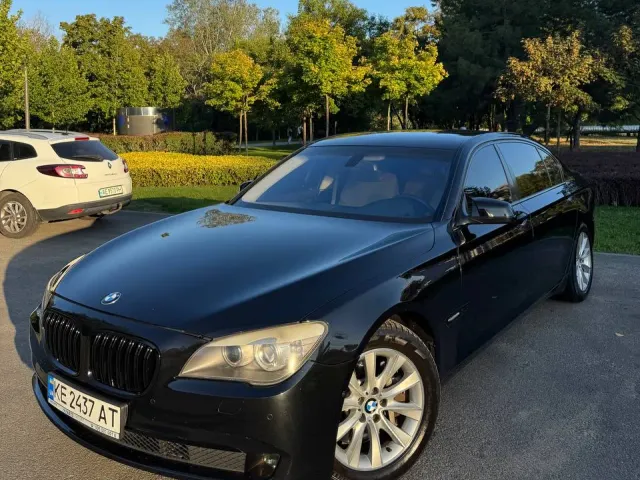 BMW 7 серії - фото 3