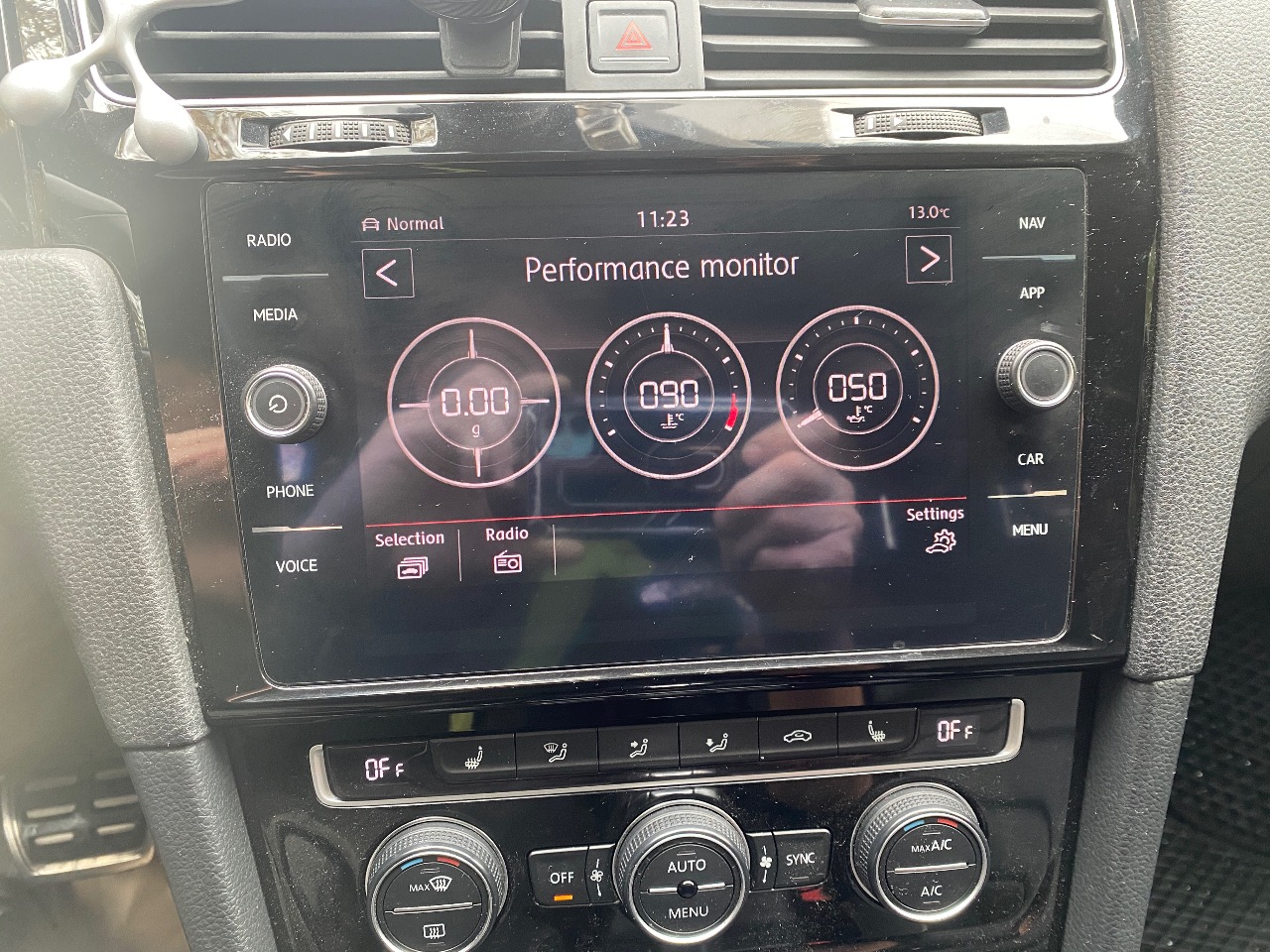 Volkswagen Golf R - фото 7