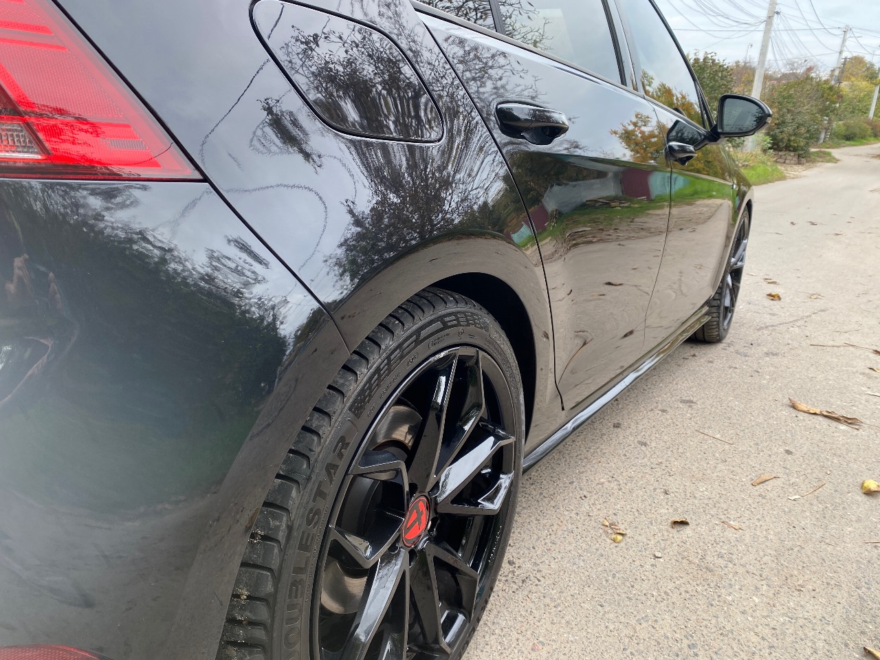 Volkswagen Golf R - фото 15