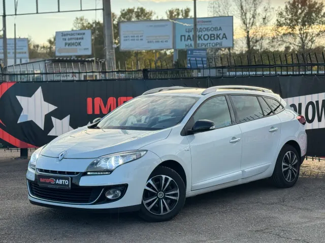 Renault Megane - фото 1