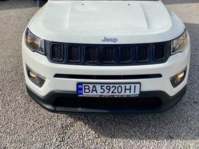 Jeep Compass - фото 5