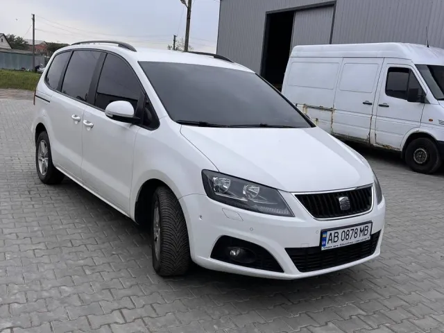 SEAT Alhambra - фото 4