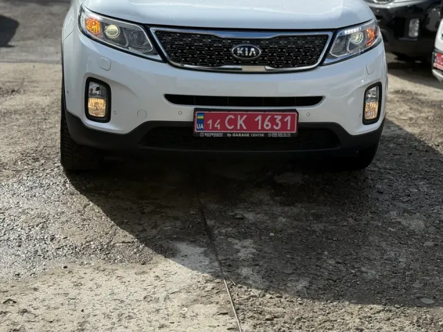 Kia Sorento - фото 4