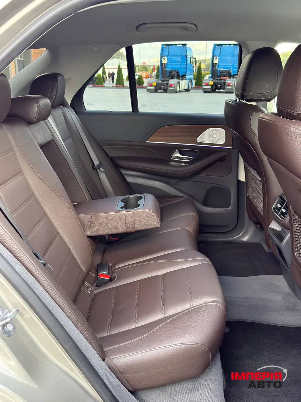 Mercedes-Benz GLE - фото 16