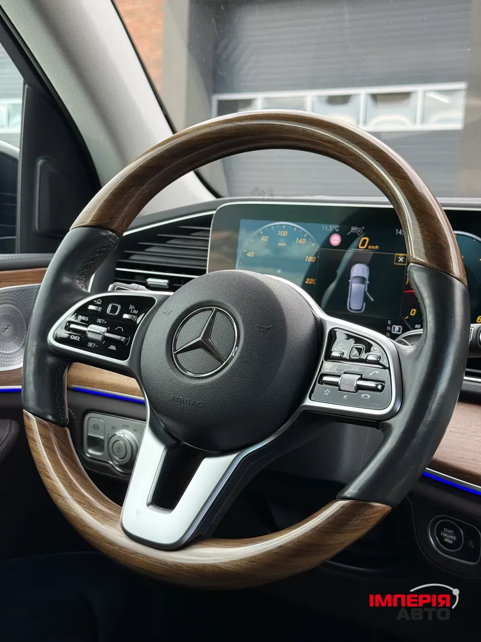 Mercedes-Benz GLE - фото 34