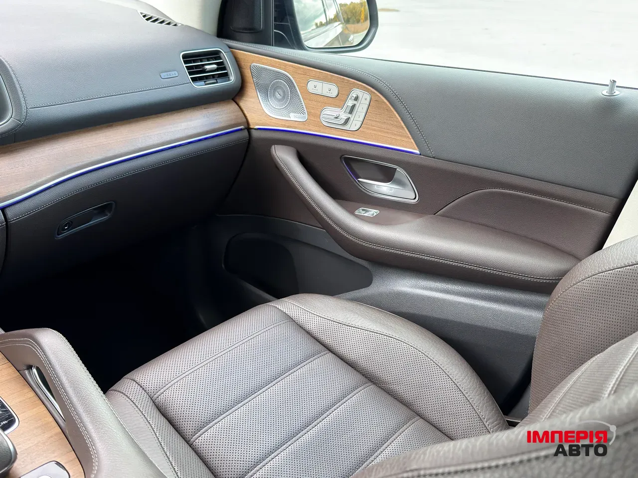 Mercedes-Benz GLE - фото 12