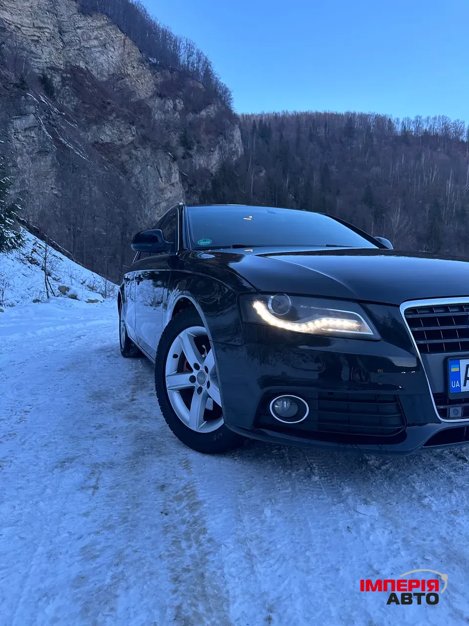 Audi A4 - фото 21