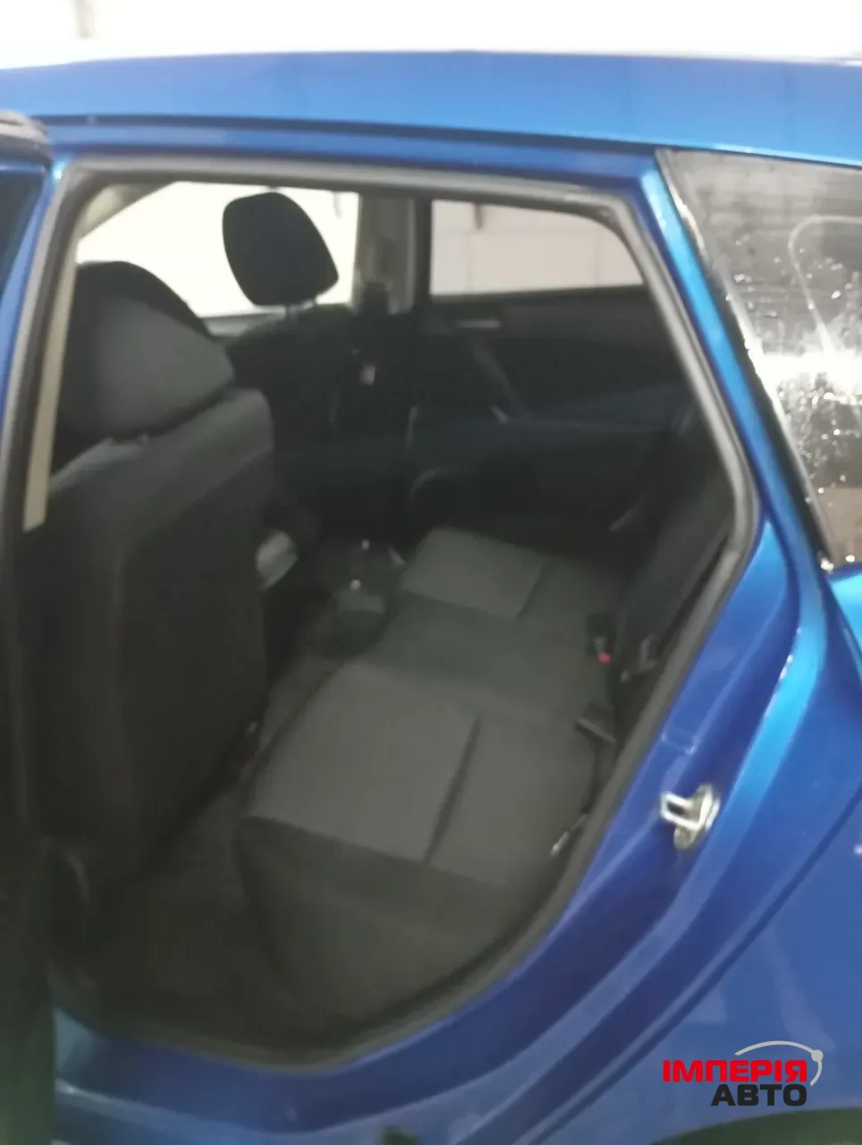 Mazda 3 - фото 2