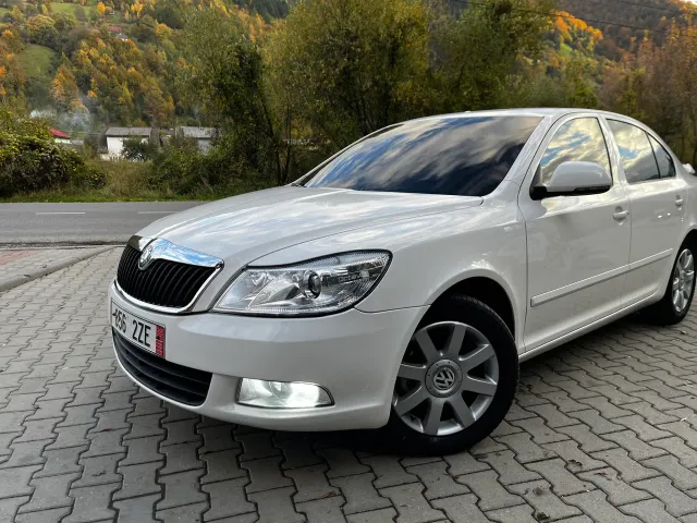 Skoda Octavia - фото 2