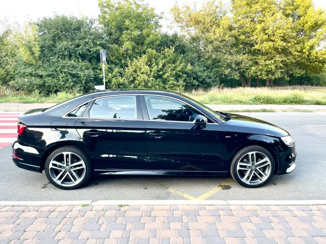 Audi A3 - фото 4