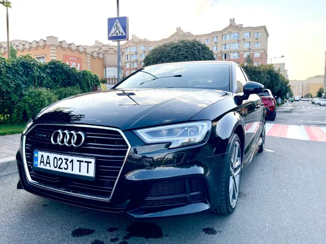 Audi A3 - фото 1