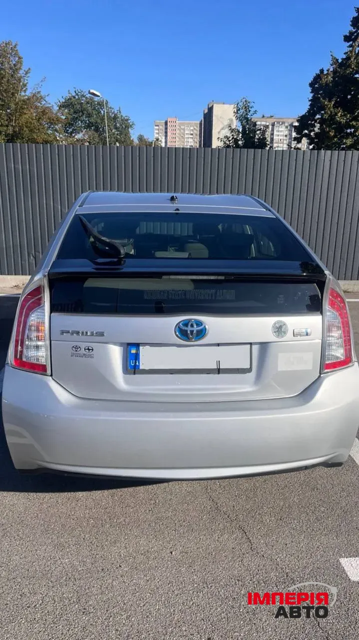 Toyota Prius - фото 5