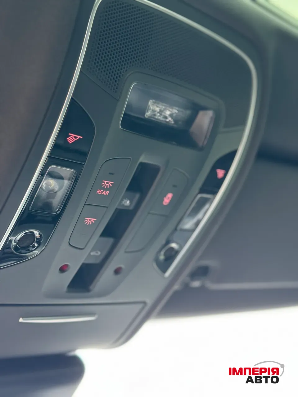 Audi A6 - фото 18