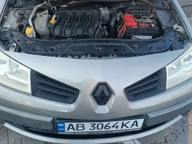 Renault Megane - фото 3