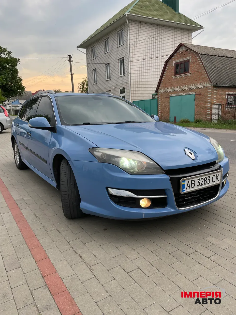 Renault Laguna - фото 1