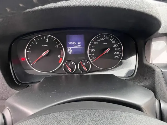 Renault Laguna - фото 4