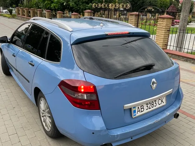 Renault Laguna - фото 5