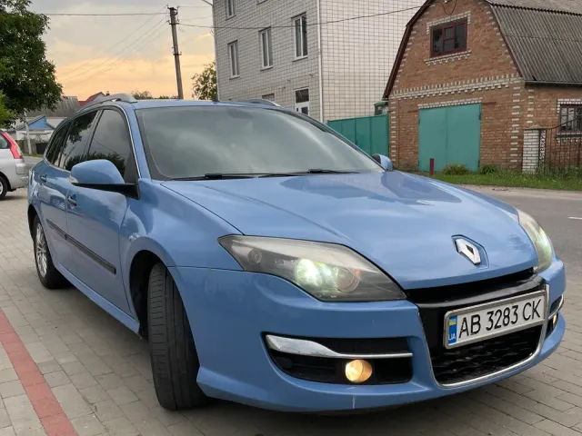 Renault Laguna - фото 1