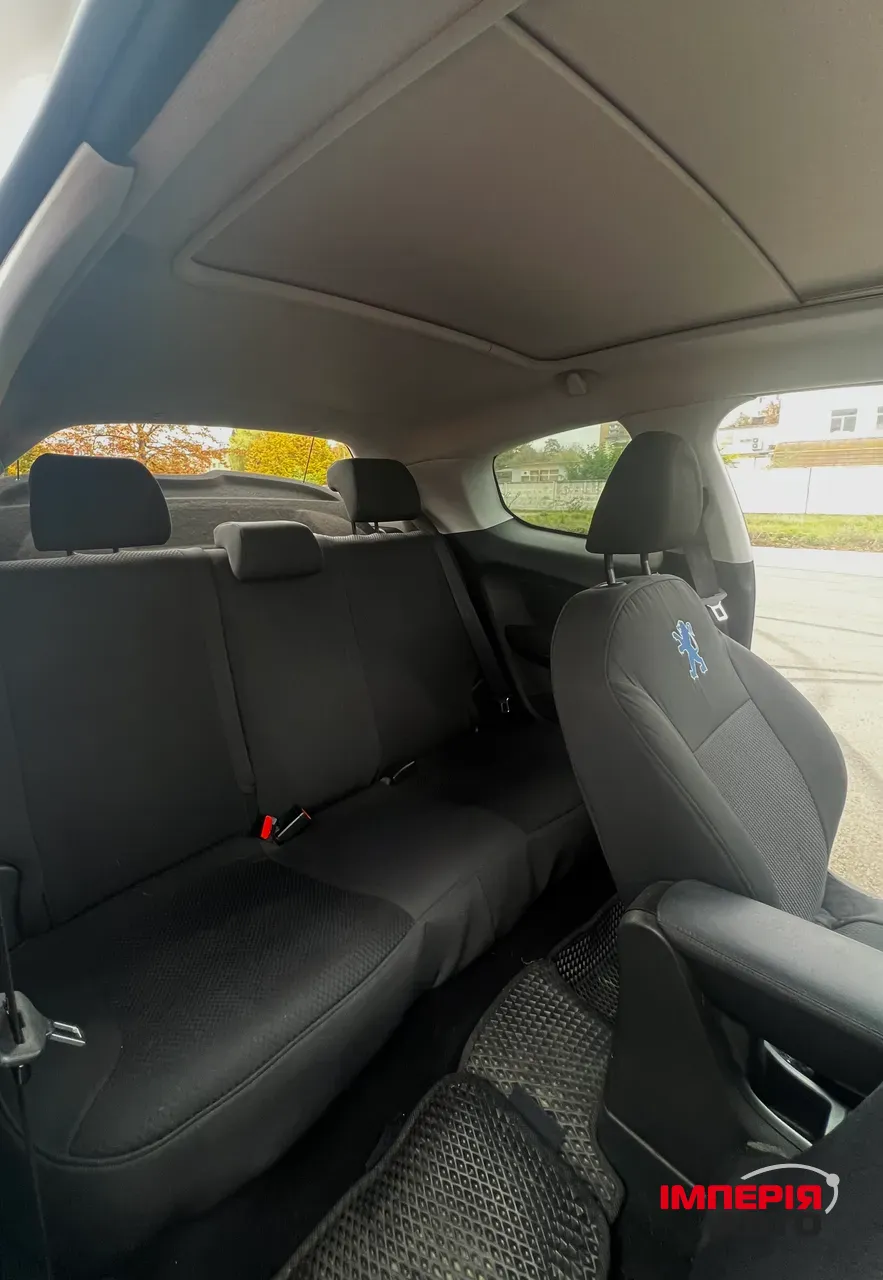 Peugeot 208 - фото 14