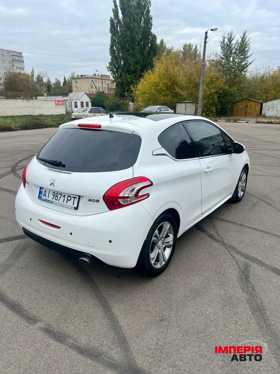 Peugeot 208 - фото 7