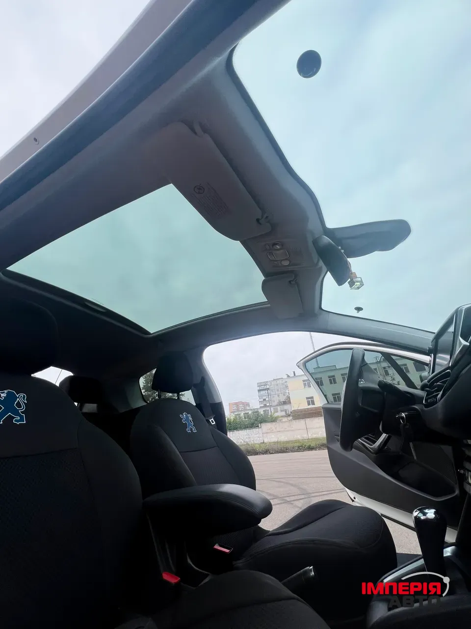 Peugeot 208 - фото 13