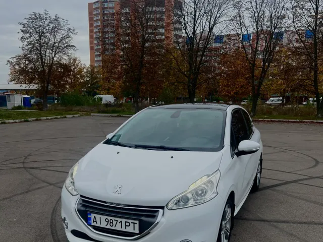 Peugeot 208 - фото 3