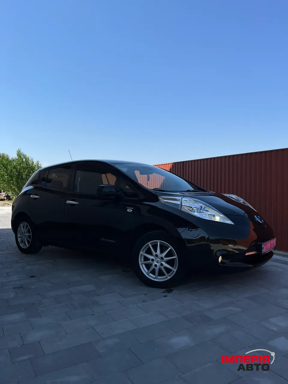 Nissan Leaf - фото 2
