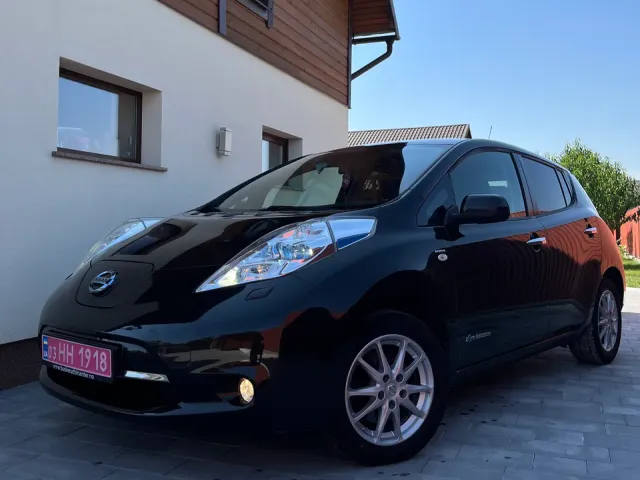 Nissan Leaf - фото 1