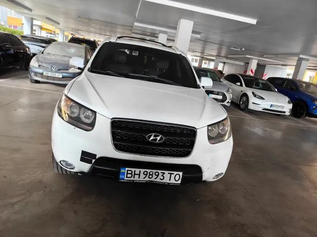 Hyundai Santa Fe - фото 2