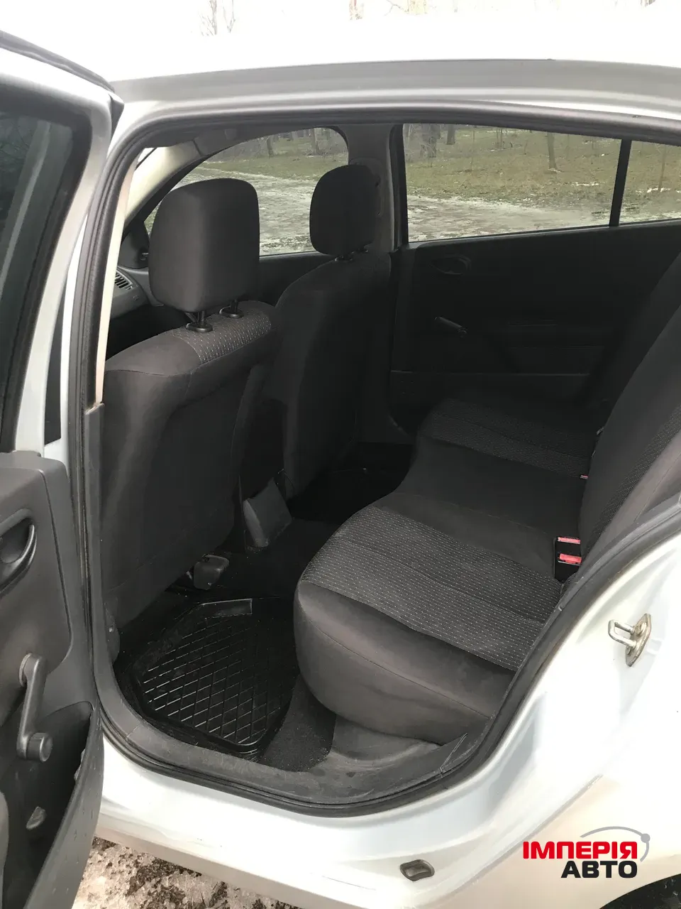 Renault Megane - фото 8