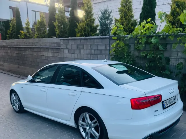 Audi A6 - фото 5