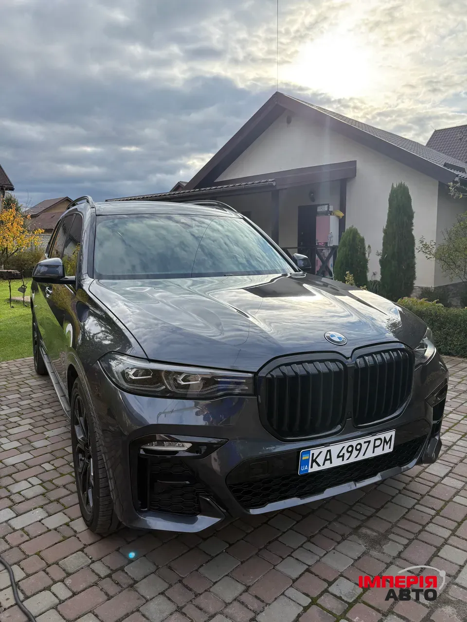 BMW X7 - фото 1