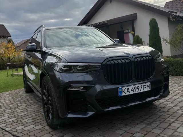 BMW X7 - фото 3