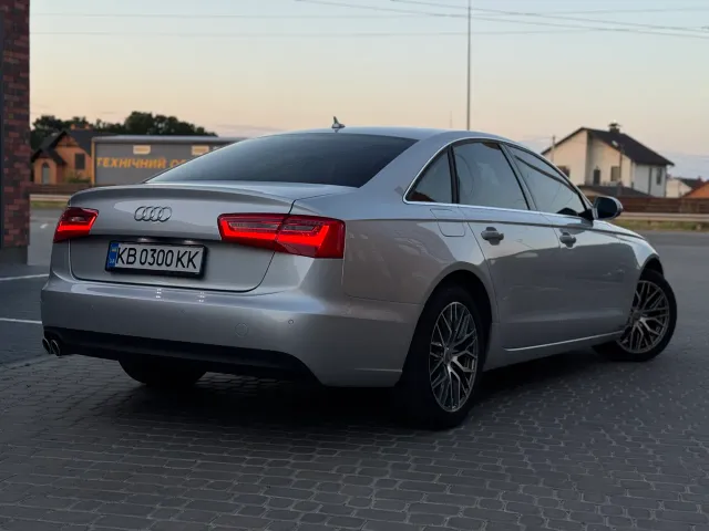 Audi A6 - фото 2