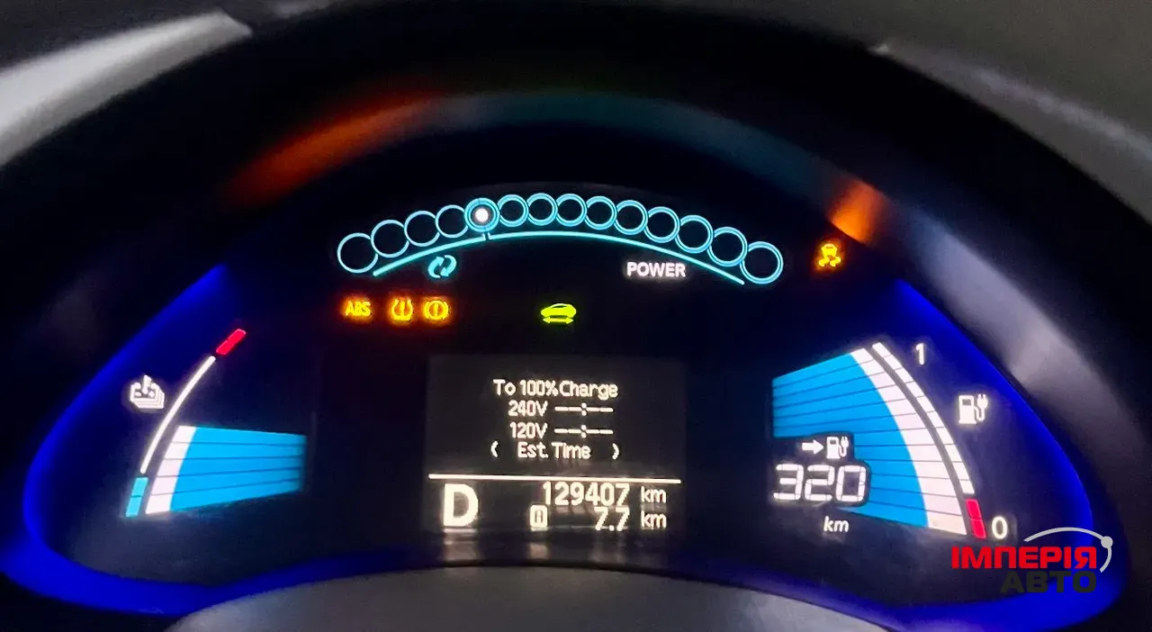 Nissan Leaf - фото 2