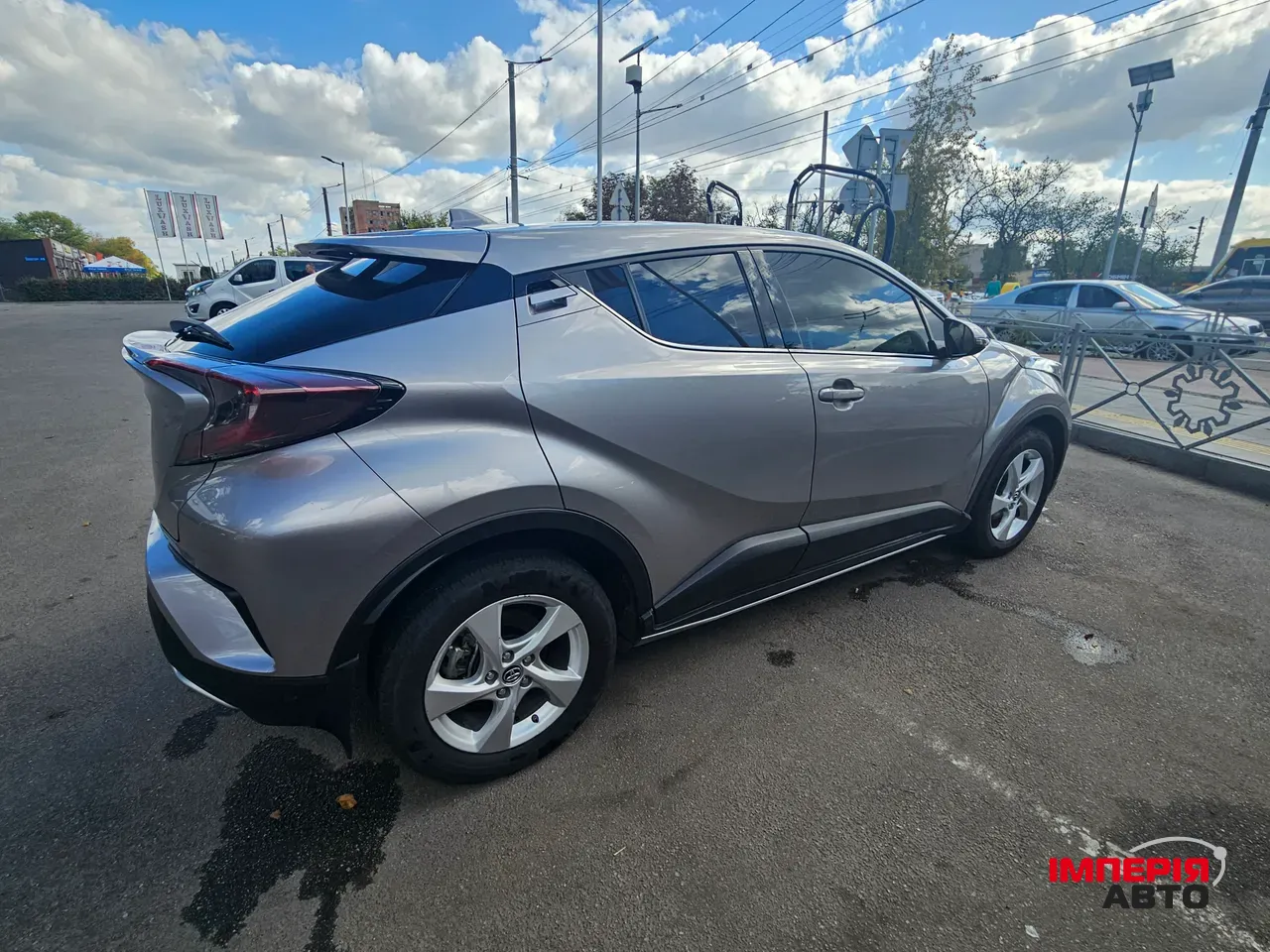 Toyota C-HR - фото 1