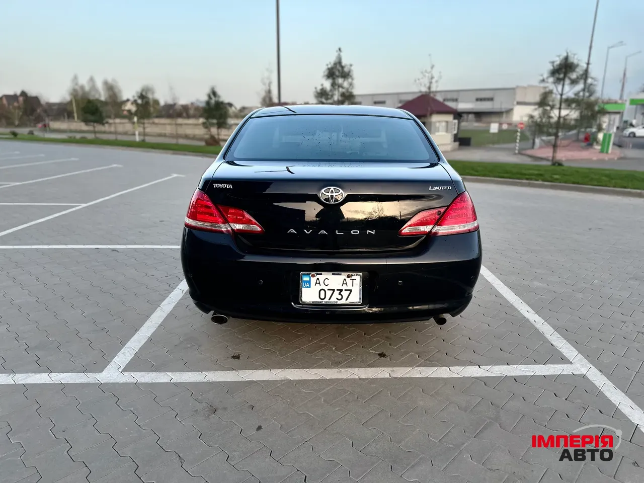 Toyota Avalon - фото 2