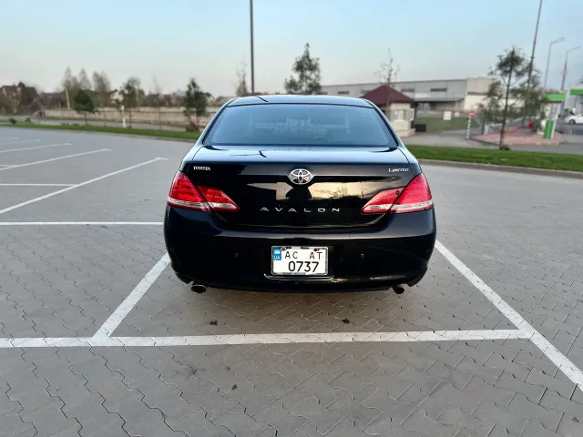Toyota Avalon - фото 2