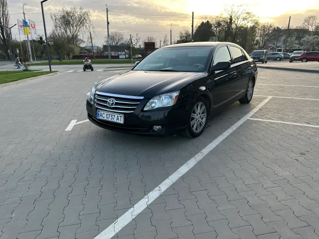 Toyota Avalon - фото 1