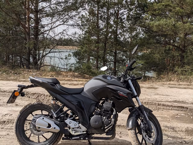Yamaha FZ25 Fazer - зображення 4
