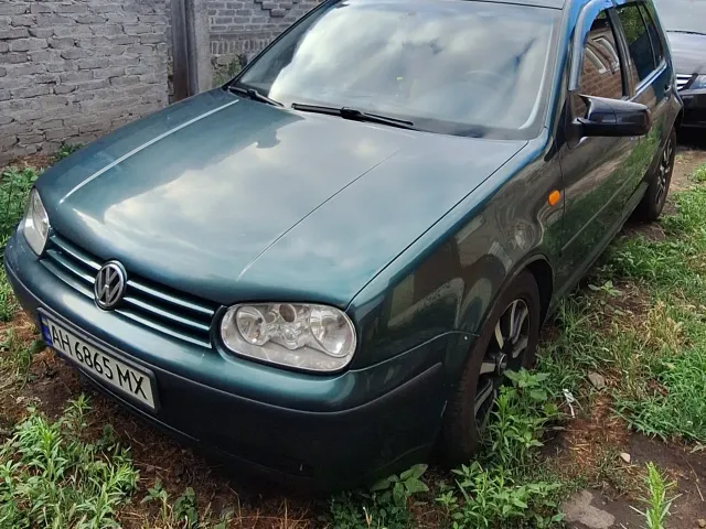 Volkswagen Golf - фото 3