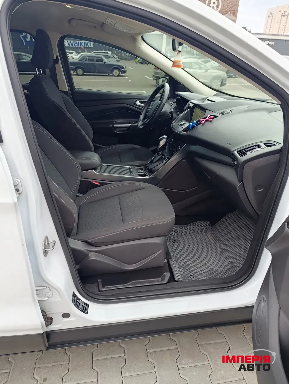 Ford Kuga - фото 14