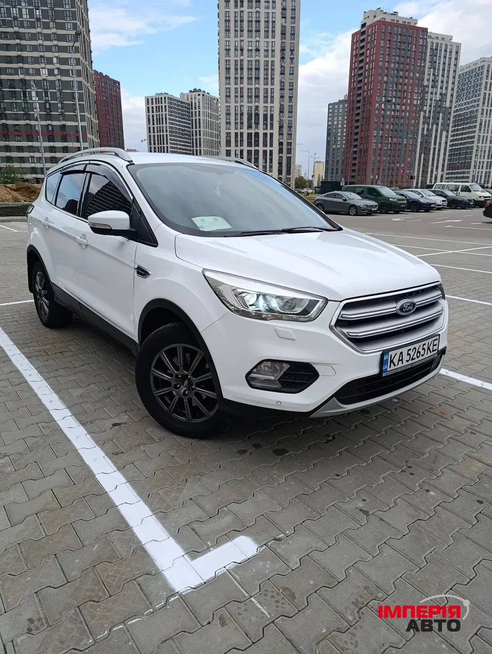 Ford Kuga - фото 3