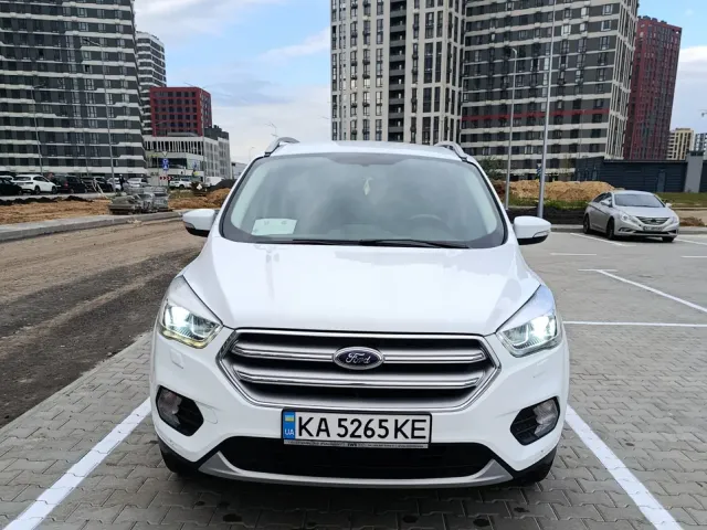 Ford Kuga - фото 5