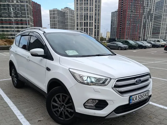 Ford Kuga - фото 3