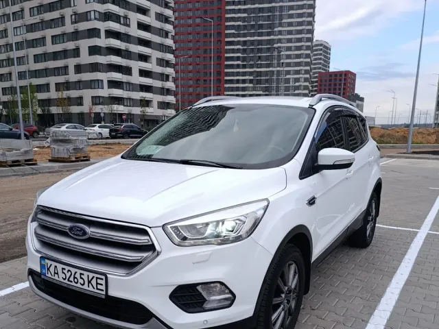 Ford Kuga - фото 4