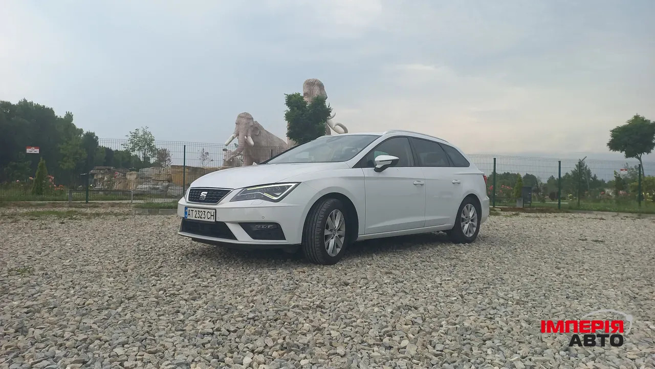 SEAT Leon - фото 1