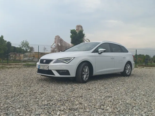 SEAT Leon - фото 1