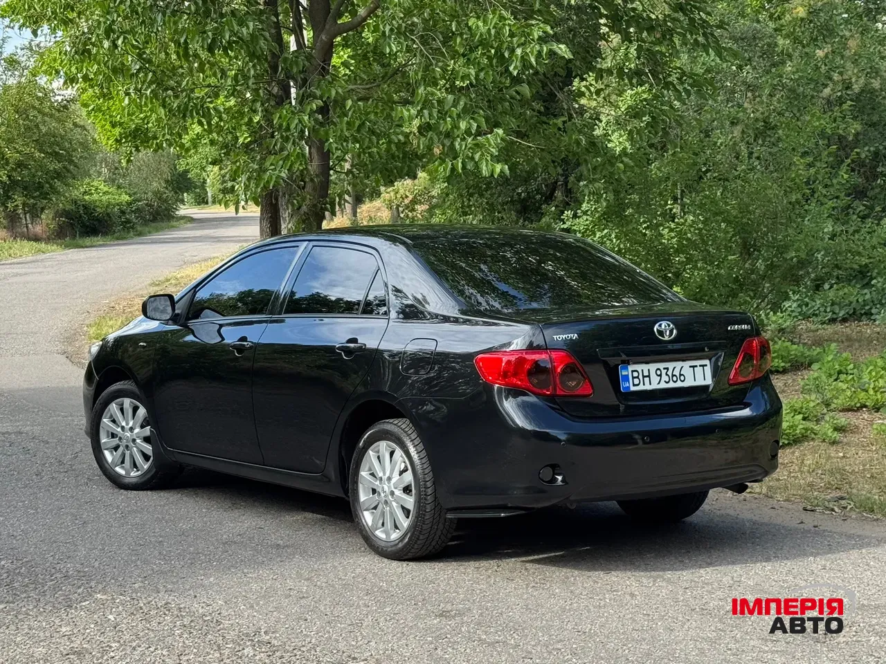 Toyota Corolla - фото 2