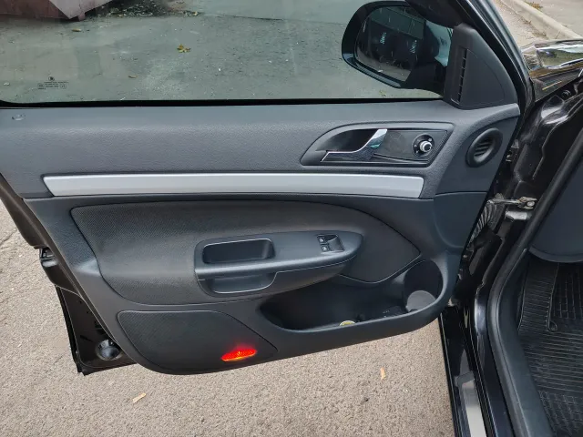 Skoda Octavia - фото 5